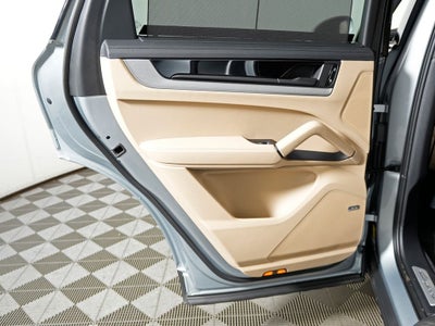 2026 Porsche Cayenne Base