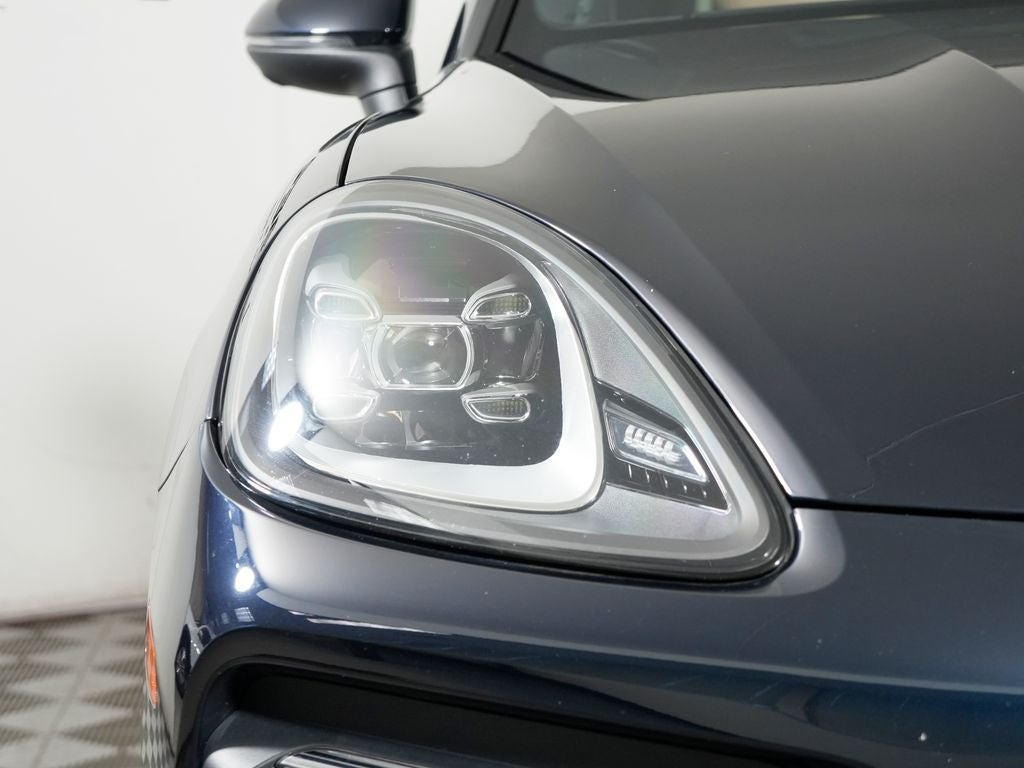 2023 Porsche Cayenne Base
