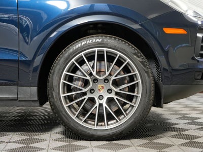 2023 Porsche Cayenne Base