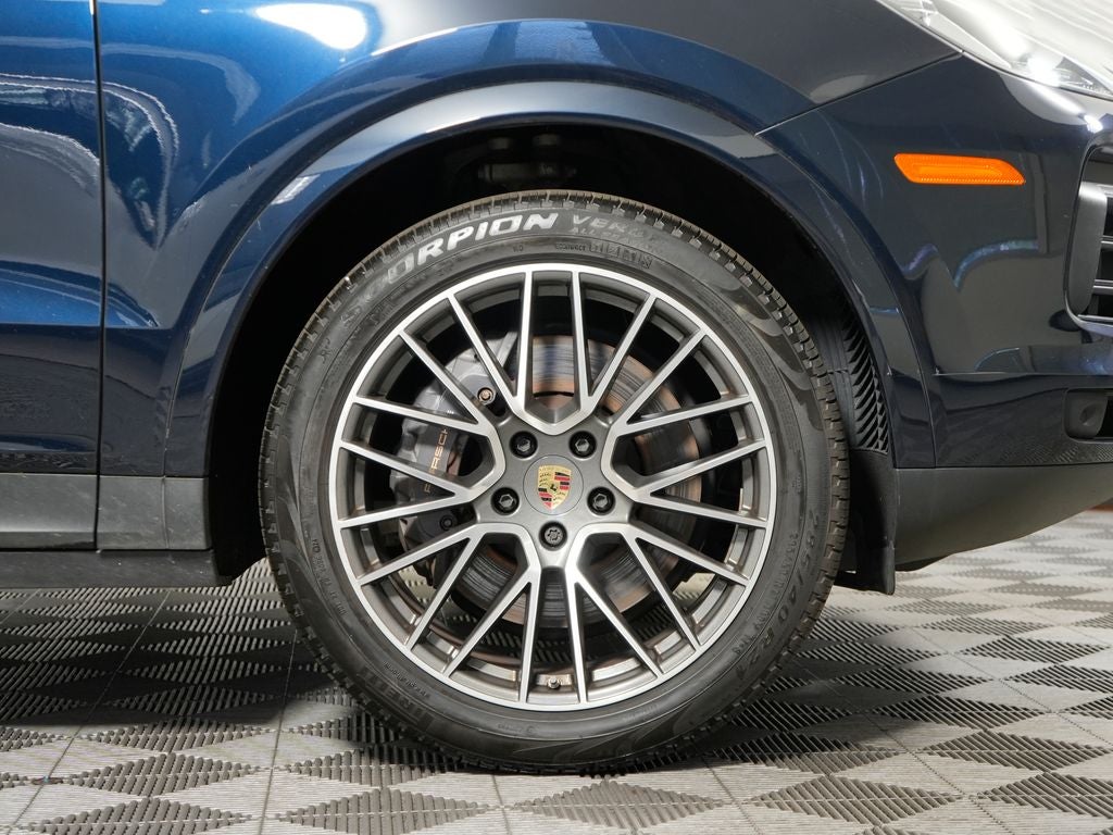 2023 Porsche Cayenne Base