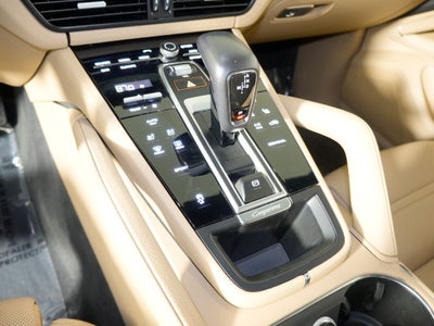 2023 Porsche Cayenne Base