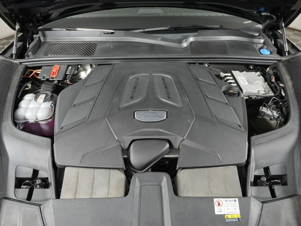 2023 Porsche Cayenne Base