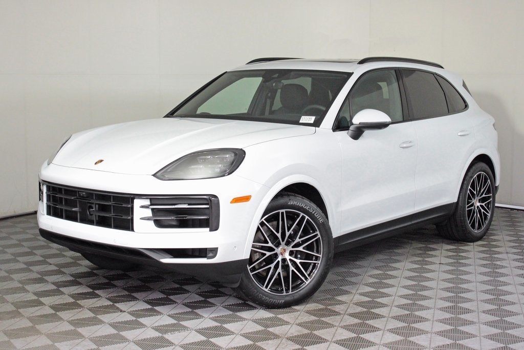 2025 Porsche Cayenne Base