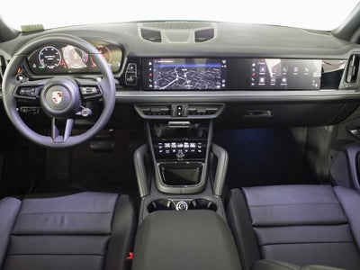 2025 Porsche Cayenne Base