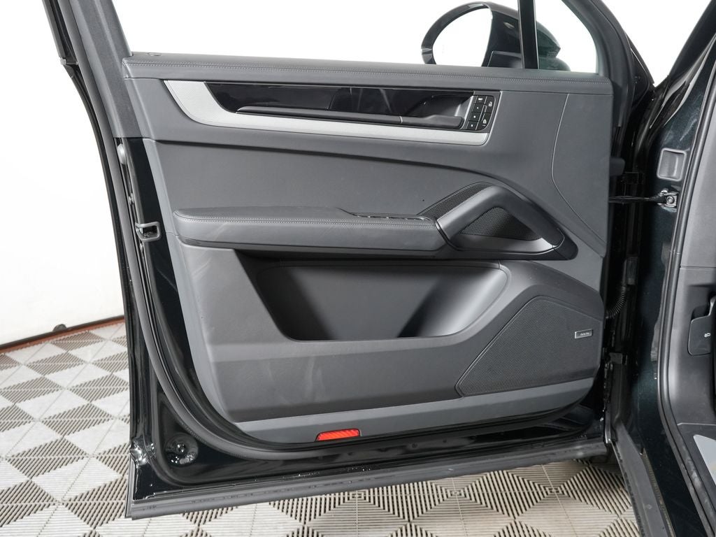 2026 Porsche Cayenne Base
