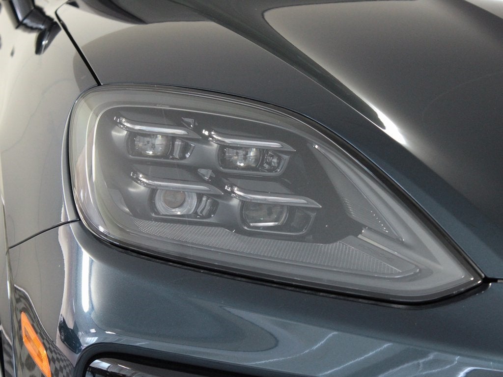 2025 Porsche Cayenne Base