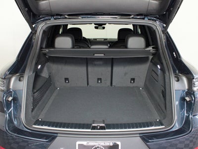 2025 Porsche Cayenne Base