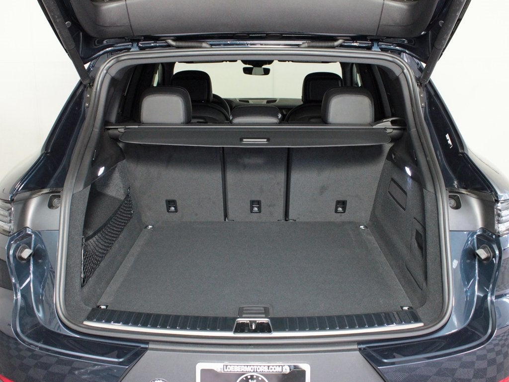 2025 Porsche Cayenne Base