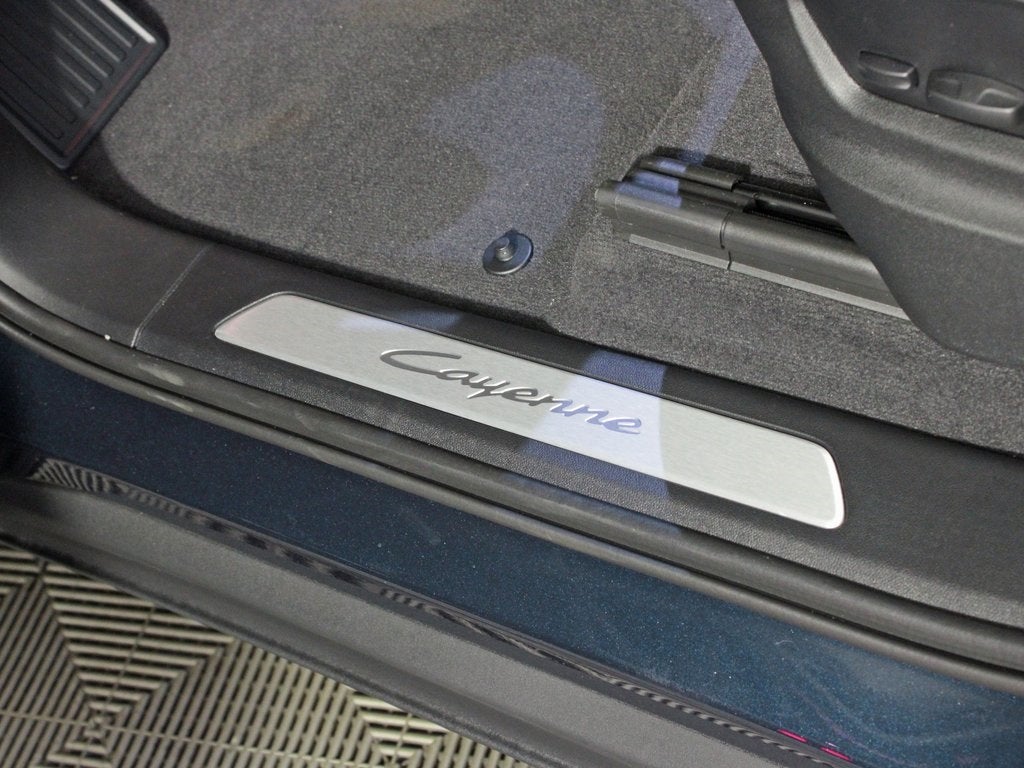 2025 Porsche Cayenne Base