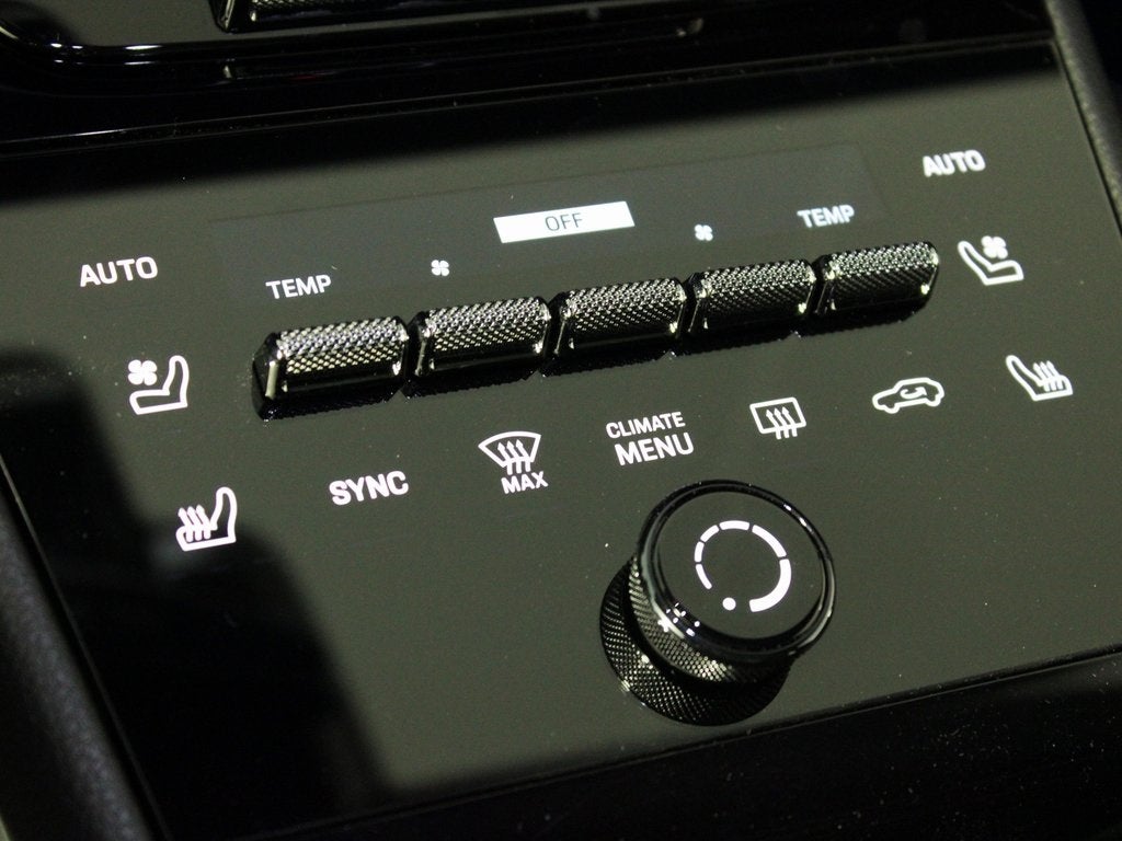 2025 Porsche Cayenne Base