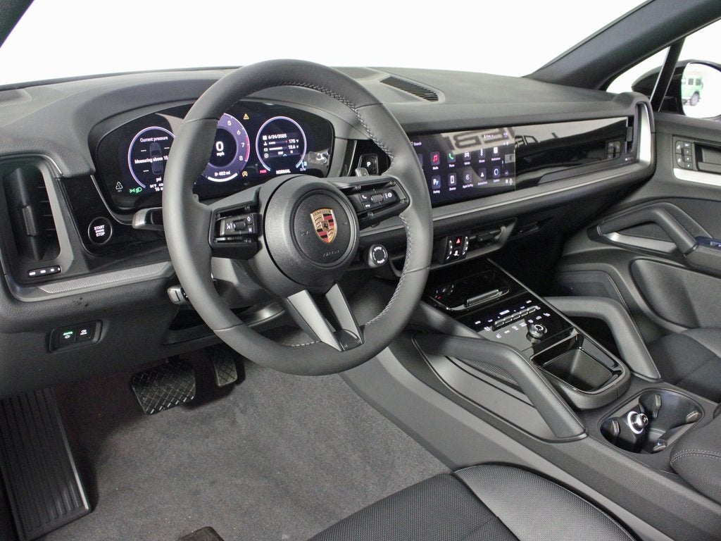 2025 Porsche Cayenne Base