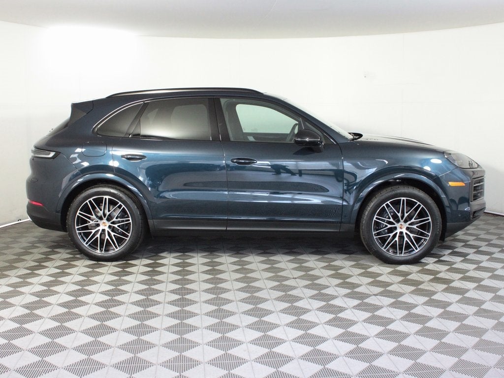 2025 Porsche Cayenne Base