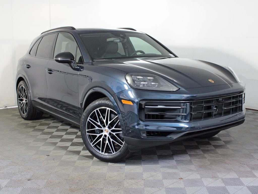 2025 Porsche Cayenne Base