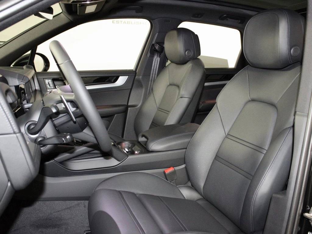 2026 Porsche Cayenne Base