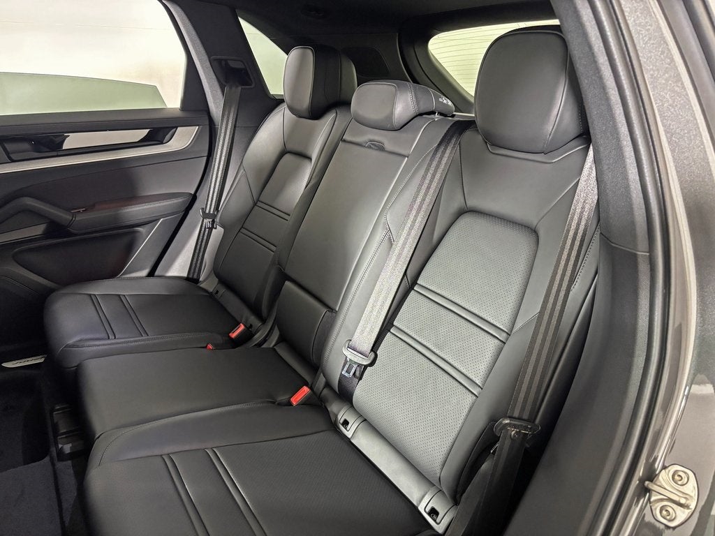 2026 Porsche Cayenne Base