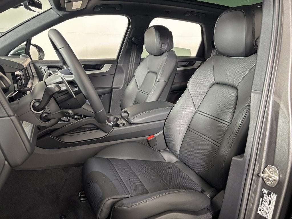 2026 Porsche Cayenne Base