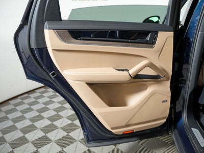2024 Porsche Cayenne Base