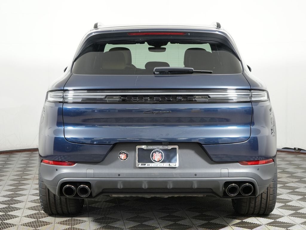 2024 Porsche Cayenne Base