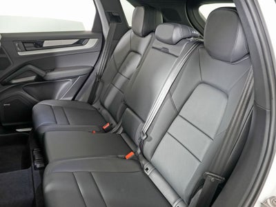 2024 Porsche Cayenne Base