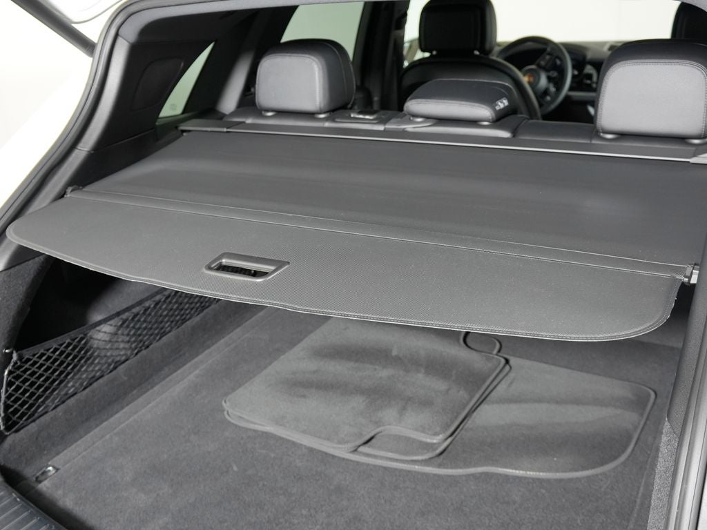 2024 Porsche Cayenne Base