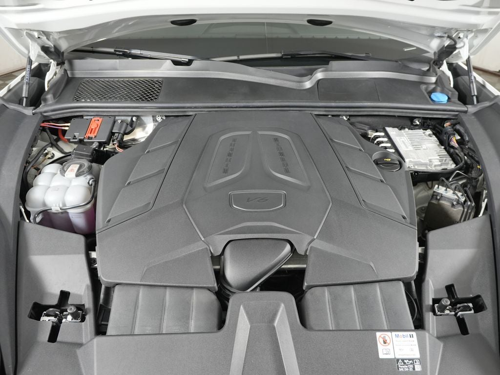 2024 Porsche Cayenne Base