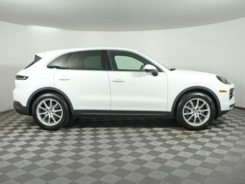 2024 Porsche Cayenne Base