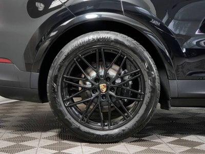2024 Porsche Cayenne Base