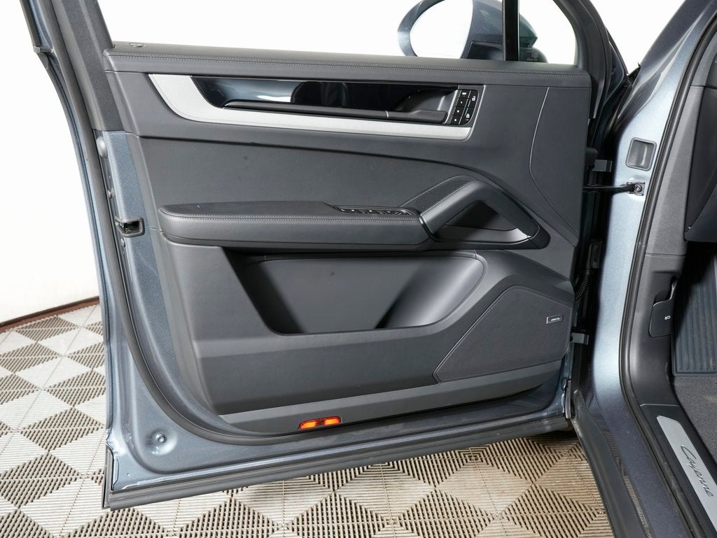 2026 Porsche Cayenne Base