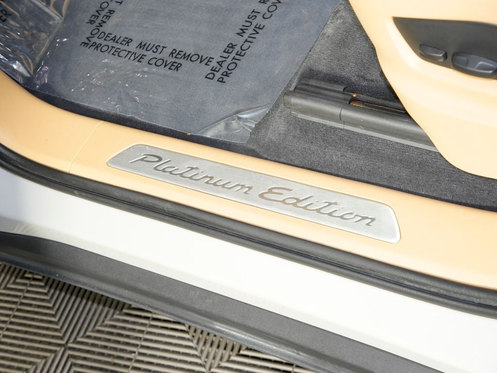 2023 Porsche Cayenne Platinum Edition