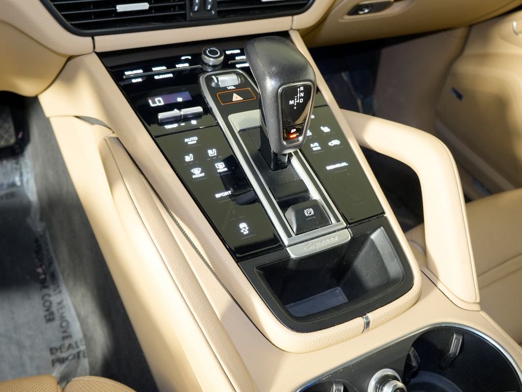 2023 Porsche Cayenne Platinum Edition