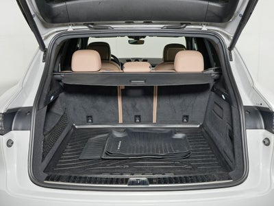 2023 Porsche Cayenne Platinum Edition