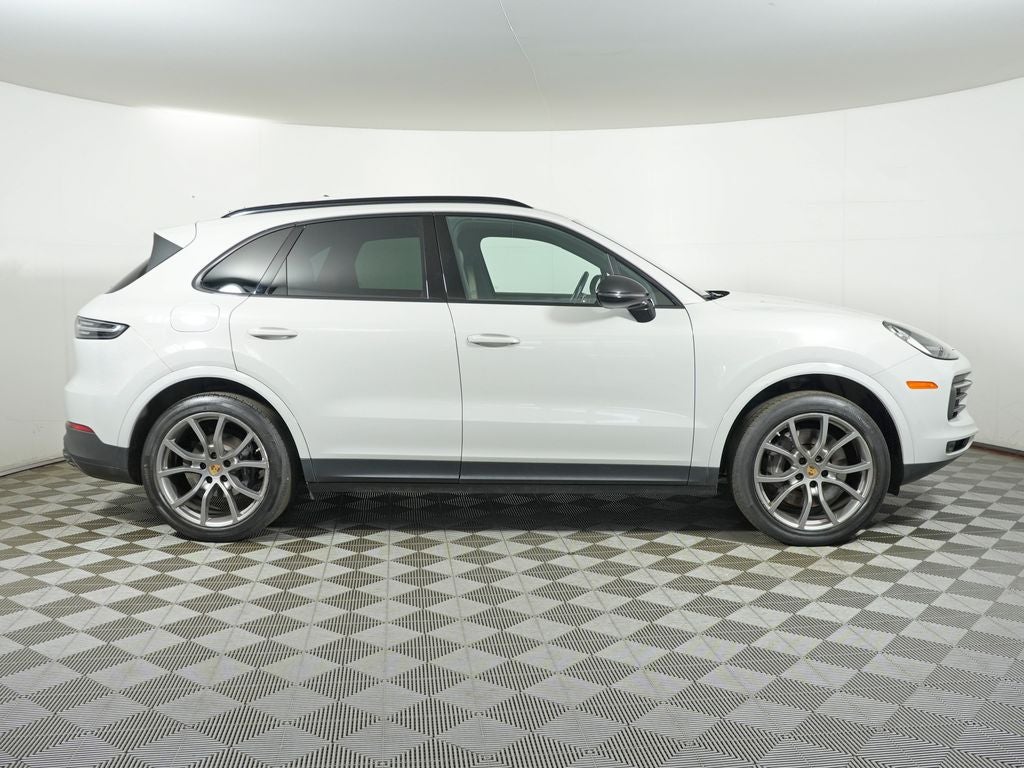 2023 Porsche Cayenne Platinum Edition