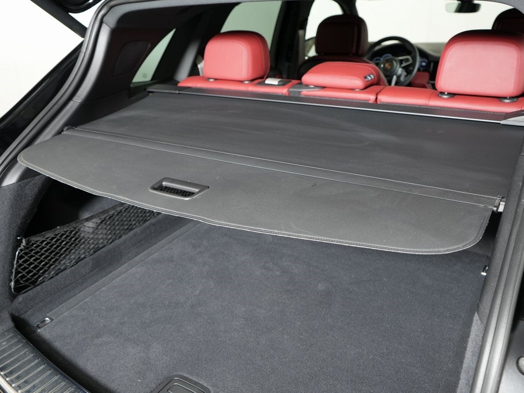 2023 Porsche Cayenne Platinum Edition