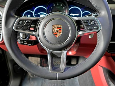 2023 Porsche Cayenne Platinum Edition
