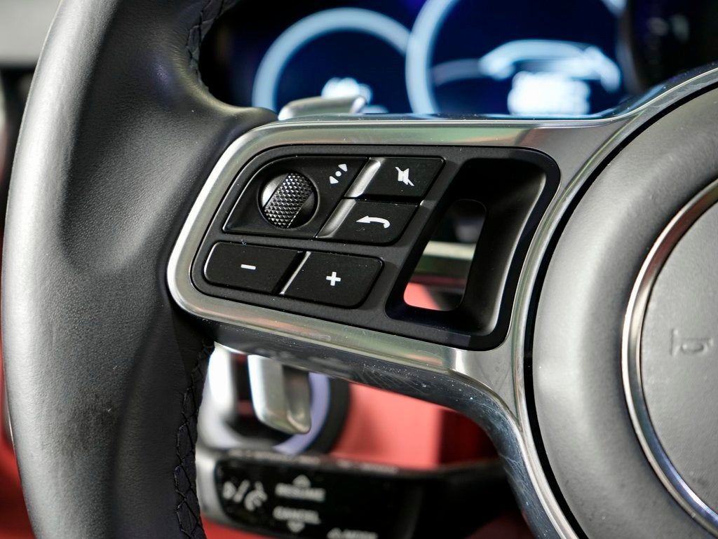 2023 Porsche Cayenne Platinum Edition