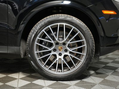2023 Porsche Cayenne Platinum Edition