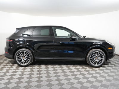 2023 Porsche Cayenne Platinum Edition