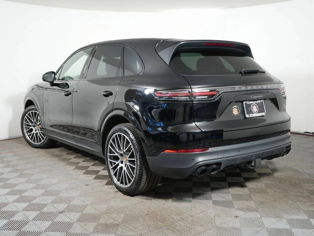 2023 Porsche Cayenne Platinum Edition
