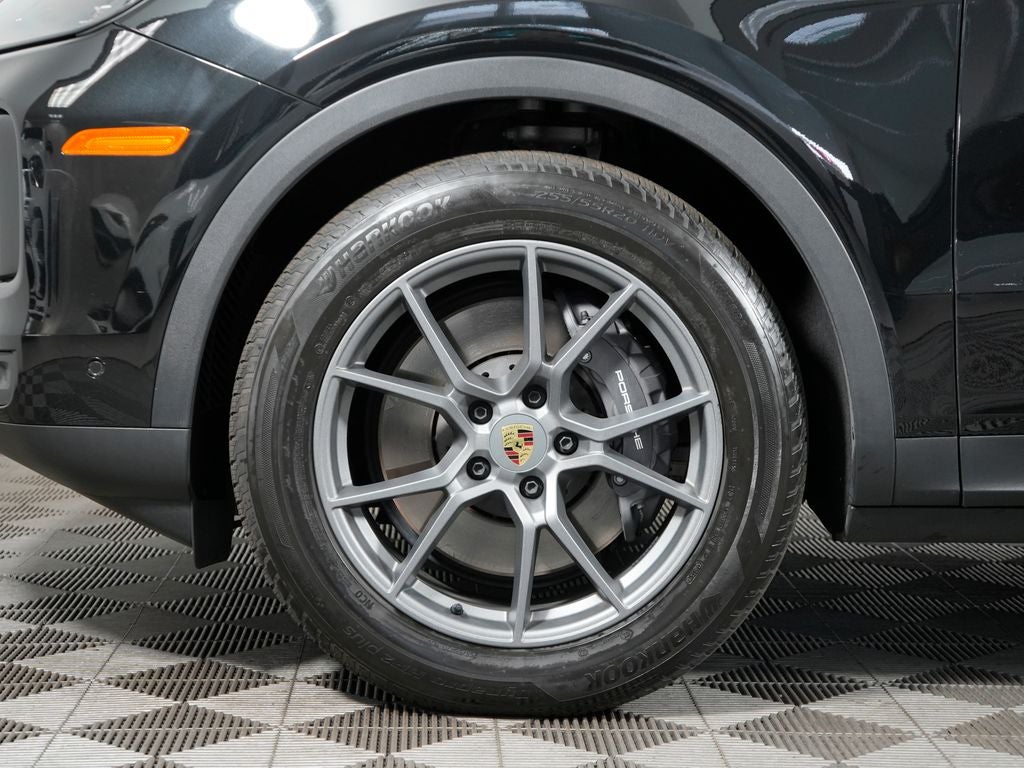 2024 Porsche Cayenne Base