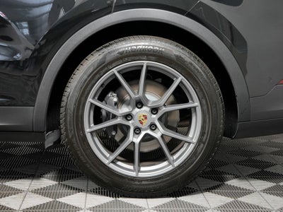2024 Porsche Cayenne Base