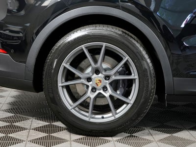 2024 Porsche Cayenne Base