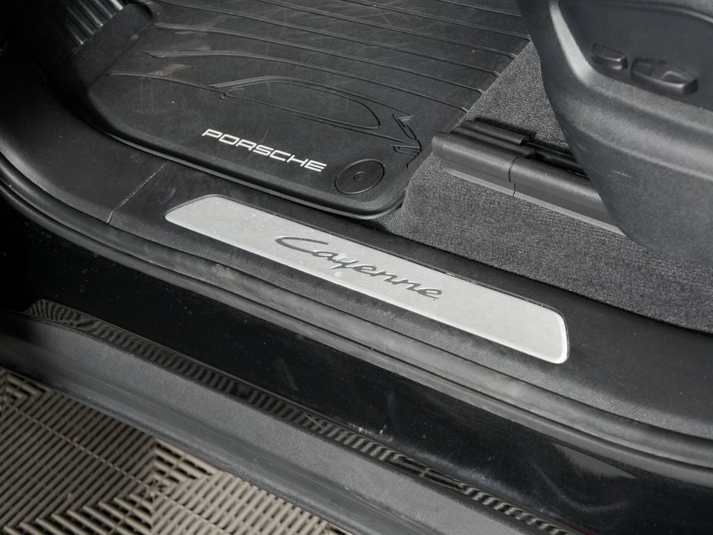 2024 Porsche Cayenne Base
