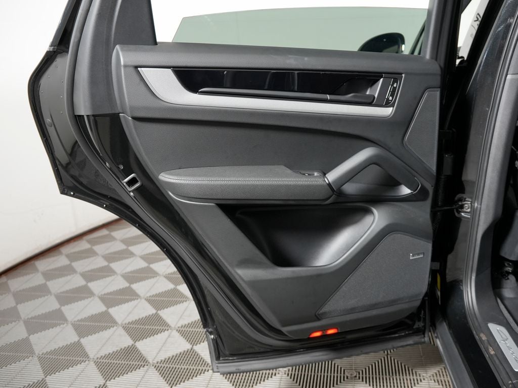 2024 Porsche Cayenne Base