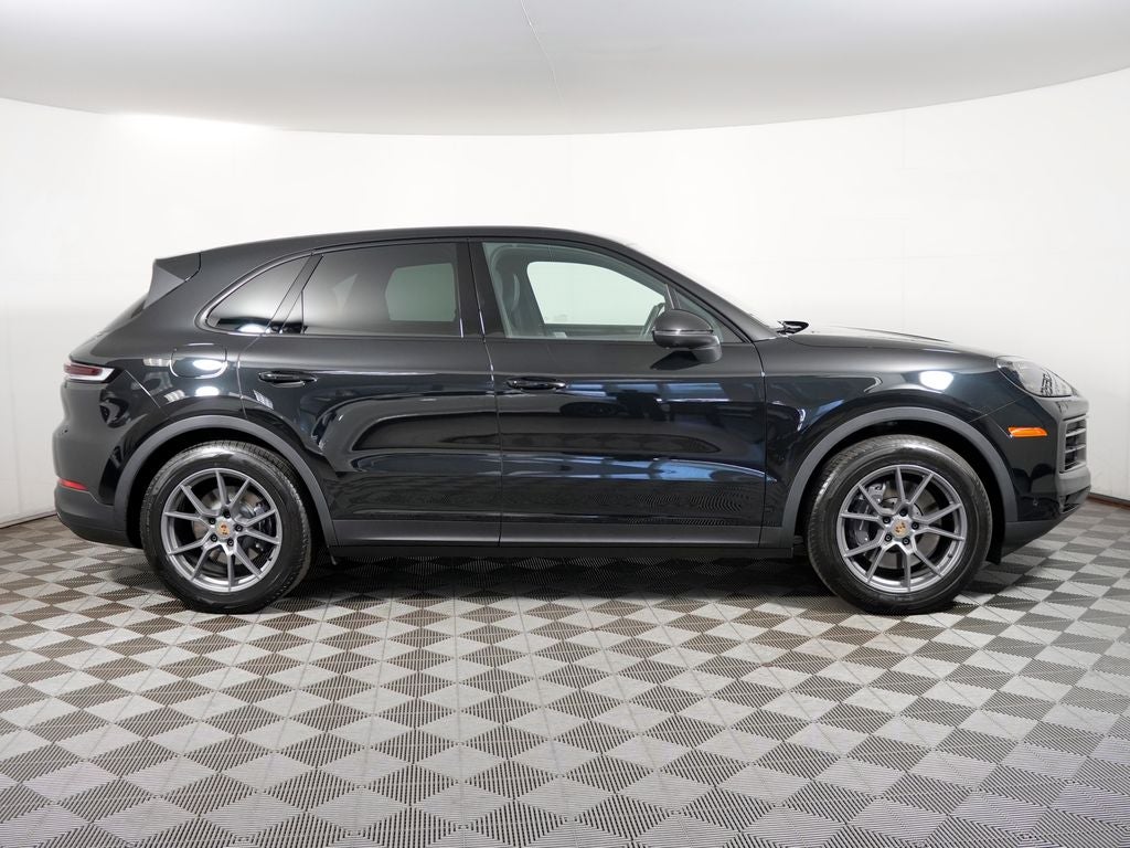 2024 Porsche Cayenne Base