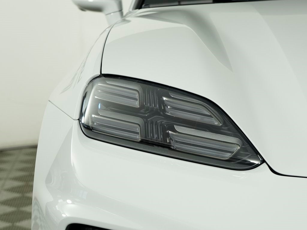 2026 Porsche Macan Electric 4