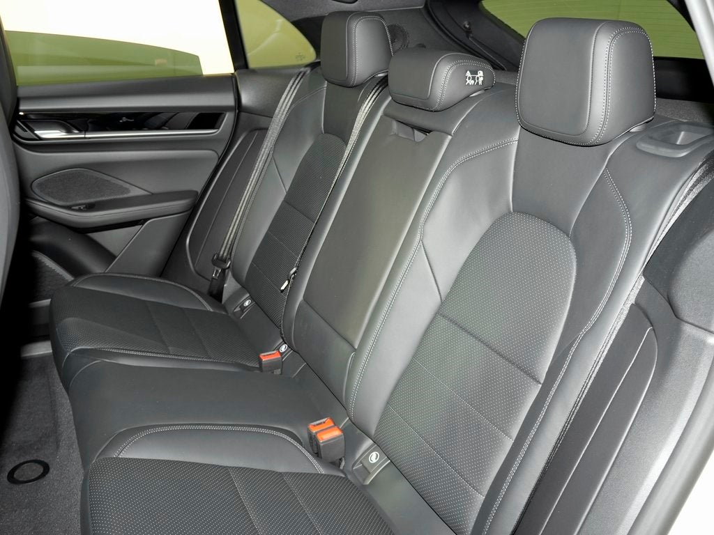 2026 Porsche Macan Electric 4