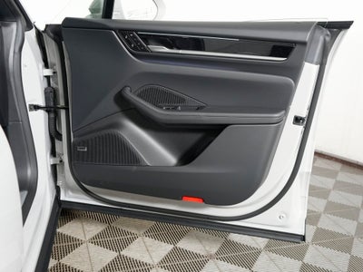 2026 Porsche Macan Electric 4