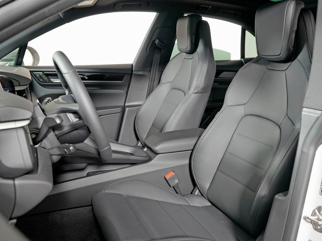 2026 Porsche Macan Electric 4