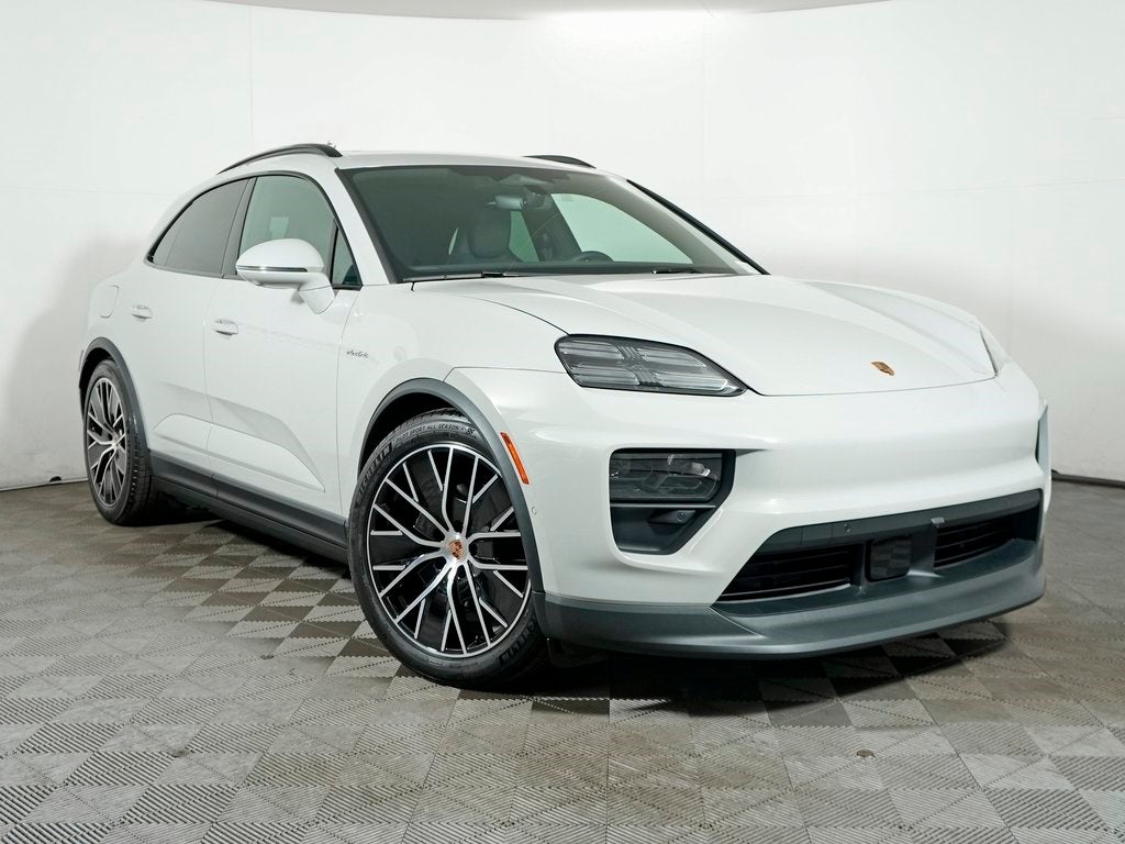 2026 Porsche Macan Electric 4