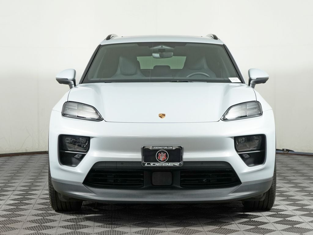 2025 Porsche Macan Electric 4